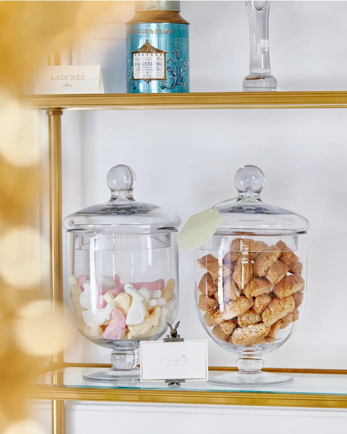 Elegant praline bonbonjär i glas