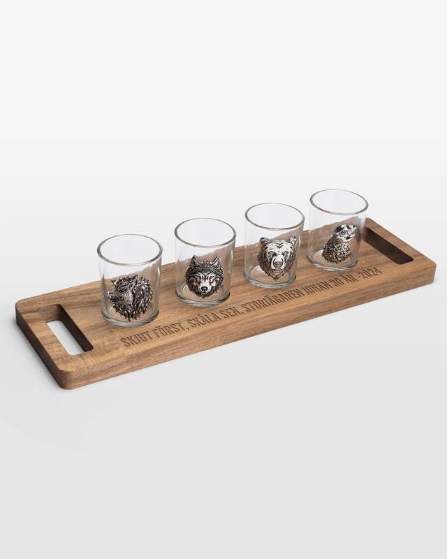 Shotbricka med gravyr och Hunting-motiv