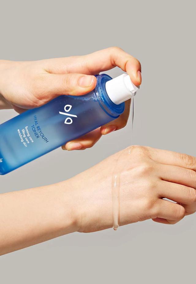 Lucka 14 - Dr. Ceuracle Hyal Reyouth Facial Toner