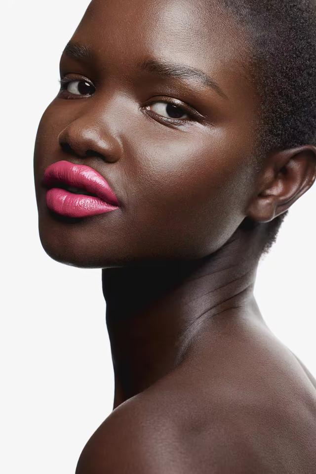 Satin Icon Lipstick in Lil Rebel