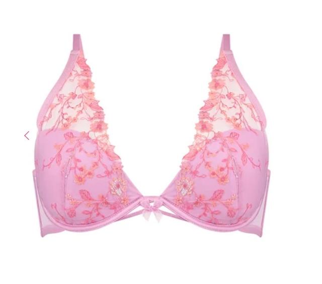 Hunkemöller - 130:- rabatt vid köp av minst 2 utvalda varor