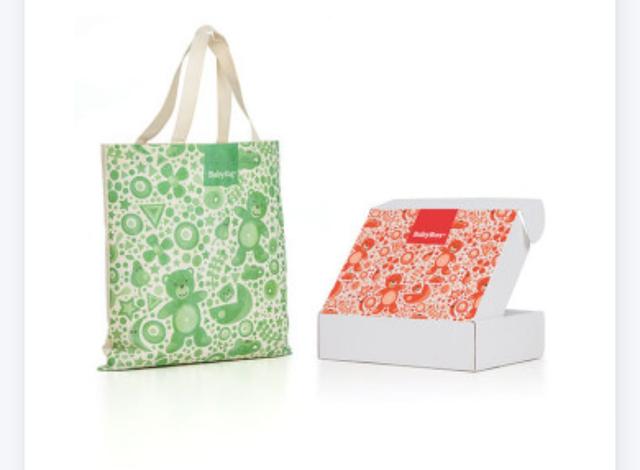 Deluxe Infant Comfort Baby Box