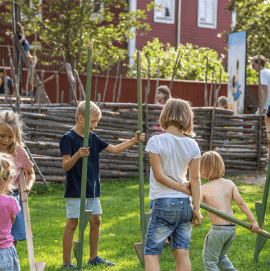 Få 15 % rabatt på boende vid Astrid Lindgrens Värld